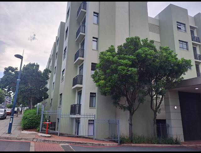 1 BEDROOM APARTMENT FOR SALE IN UMHLANGA CENTRAL